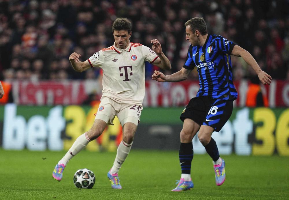 通过公开讨 通过公开讨